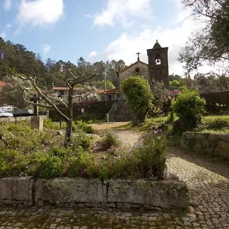 Casa Da Eira- Into The Nature Casa de Férias Macieira de Alcoba