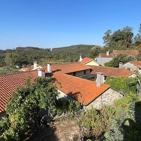 Casa de Férias Casa Da Eira- Into The Nature Macieira de Alcoba